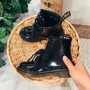 New Dr. Martens 1460 Patent black glossy leather boots